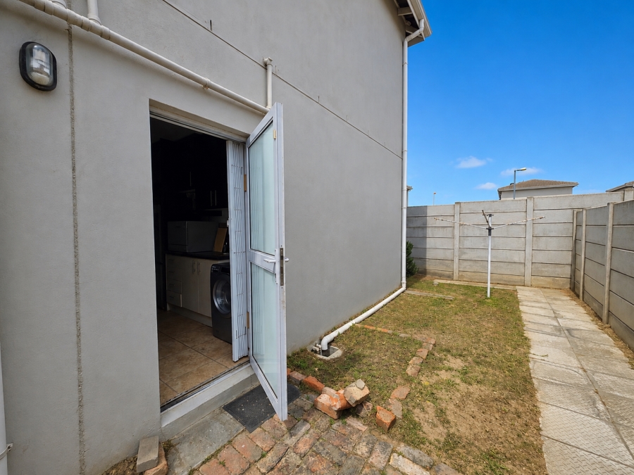 3 Bedroom Property for Sale in Silversands Western Cape